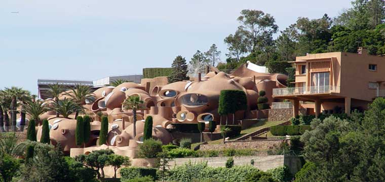 Pierre Cardins Bubble House